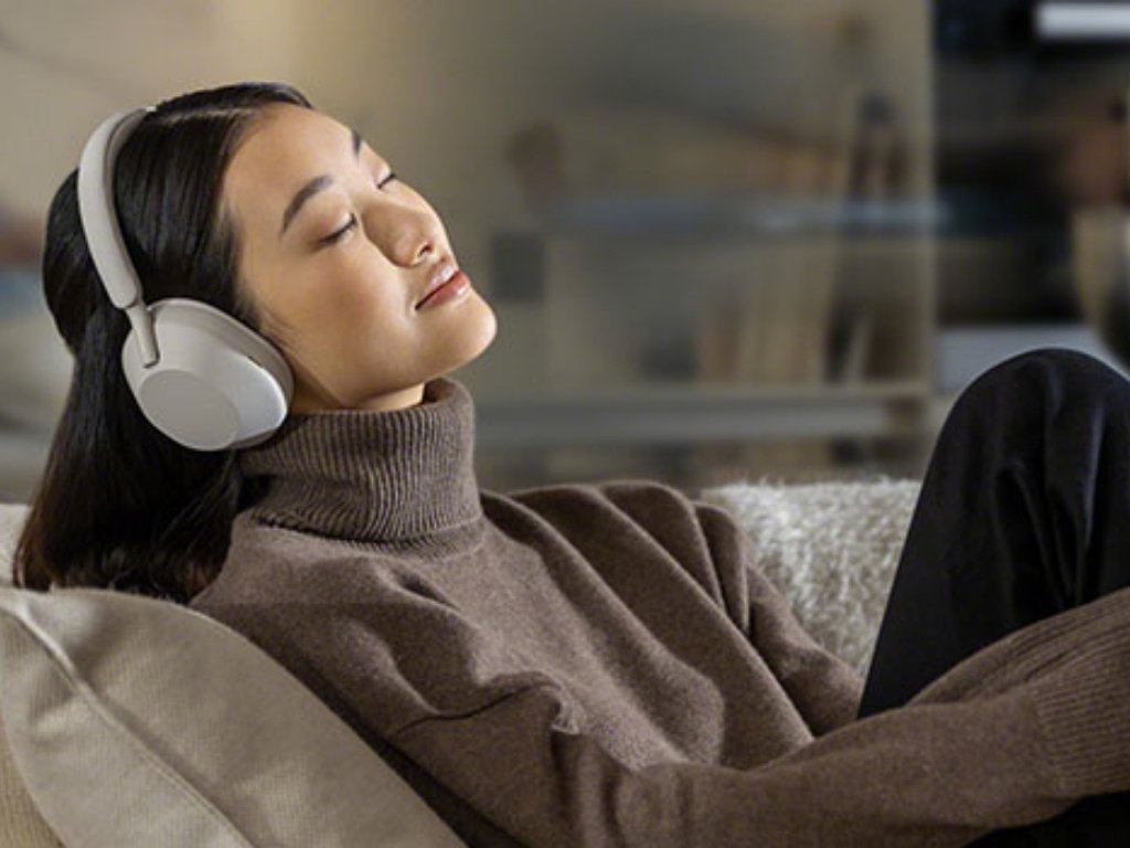 Best Noise-Cancelling Headphones for daily use